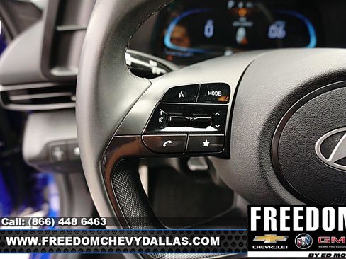 Used 2025 Hyundai Elantra Sport FWD image 19