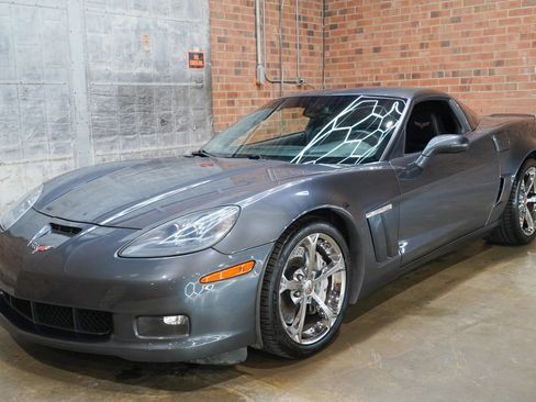 Used 2013 Chevrolet Corvette Grand Sport w/ 3LT Preferred Equipment Group RWD image 19