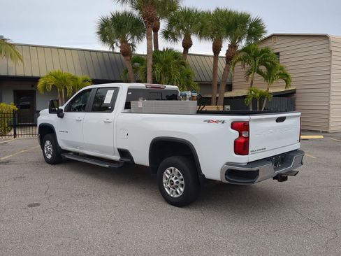 Used 2023 Chevrolet Silverado 2500 LT w/ Convenience Package image 8