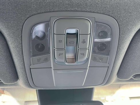 Used 2020 Hyundai Santa Fe Limited AWD/4WD image 32