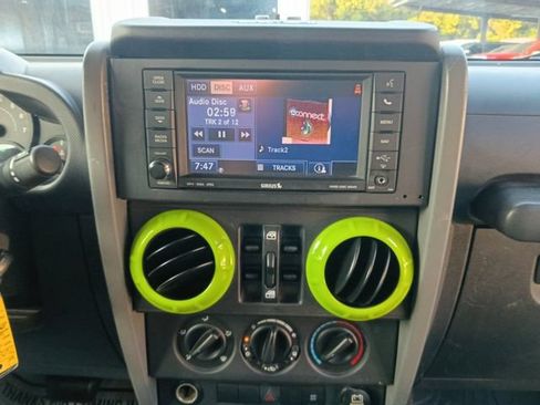 Used 2007 Jeep Wrangler Unlimited X AWD/4WD image 8