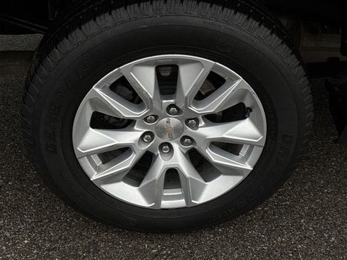 Certified 2022 Chevrolet Silverado 1500 Custom w/ LPO, Dark Essentials Package AWD/4WD image 31