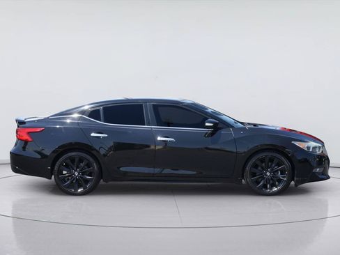 Used 2017 Nissan Maxima SR w/ Midnight Edition FWD image 5