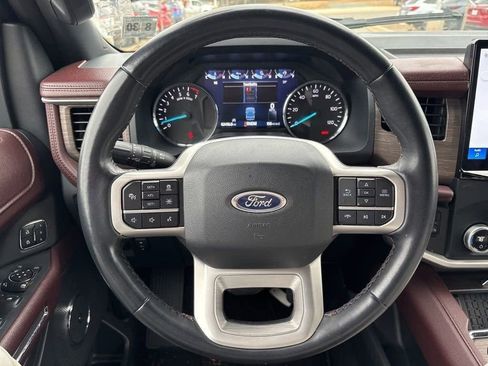 Used 2024 Ford Expedition Limited image 20