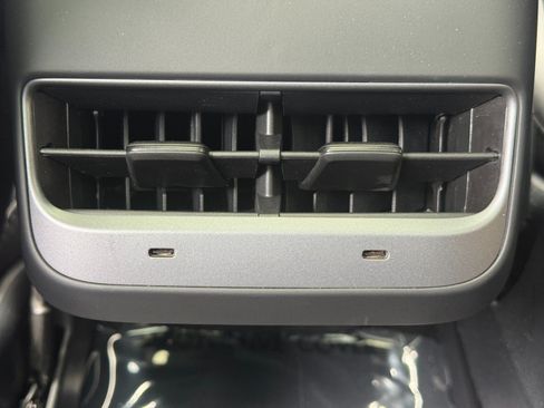 Used 2023 Tesla Model 3 Standard Range RWD image 36