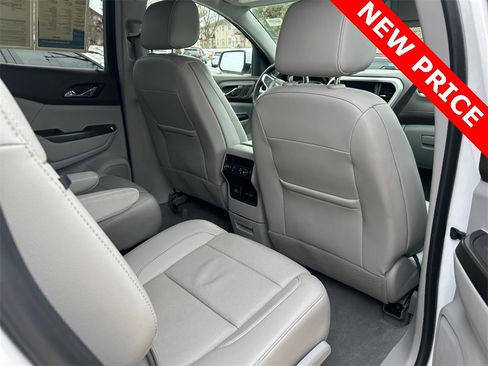 Used 2023 GMC Acadia SLT w/ Technology Package image 24