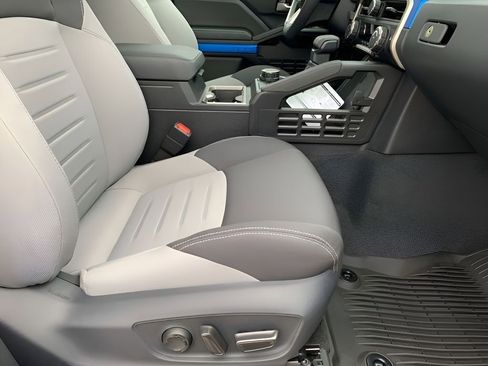 New 2025 Toyota Tacoma TRD Sport image 25