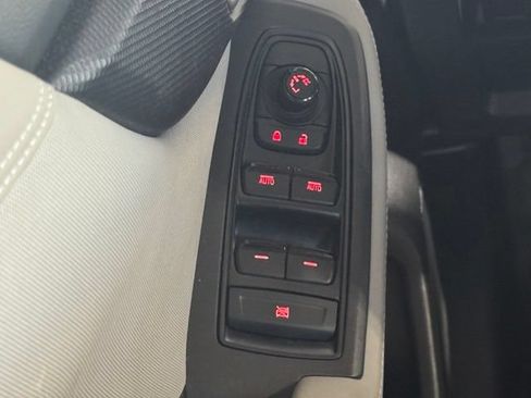 Used 2021 Subaru Forester Premium AWD/4WD image 22