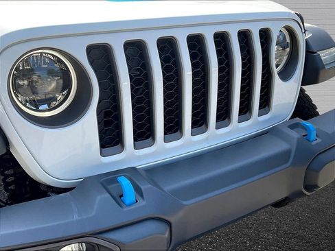 Used 2023 Jeep Wrangler Unlimited Rubicon 4xe w/ Cold Weather Group AWD/4WD image 25