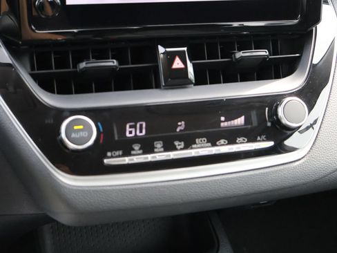 Used 2024 Toyota Corolla LE FWD image 21