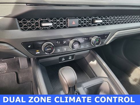 Certified 2023 Honda Accord EX image 29