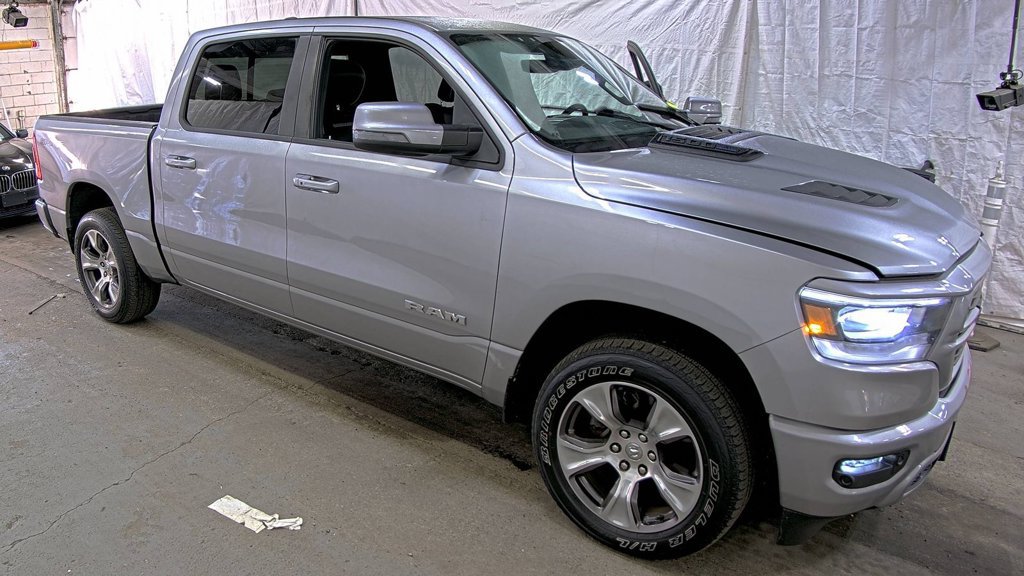 Used 2023 RAM 1500 Laramie AWD/4WD image 1