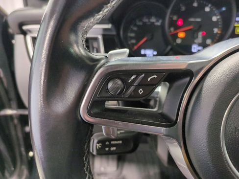 Used 2018 Porsche Macan image 28