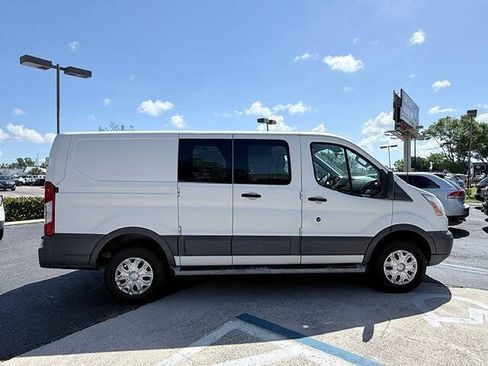 Used 2015 Ford Transit 250 130 Low Roof w/ Exterior Upgrade Package RWD image 8