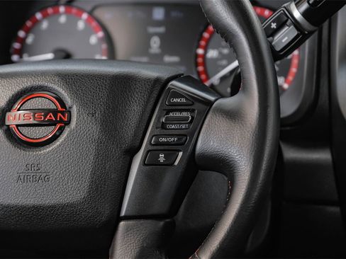 Used 2024 Nissan Titan PRO-4X w/ Pro-4x Convenience Package image 15