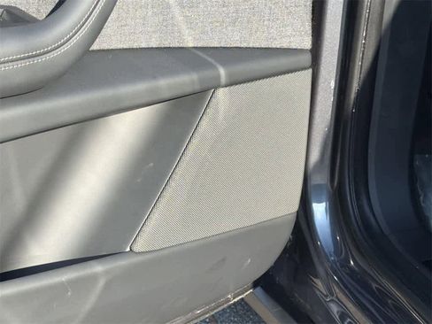 Used 2022 Tesla Model X Plaid image 23