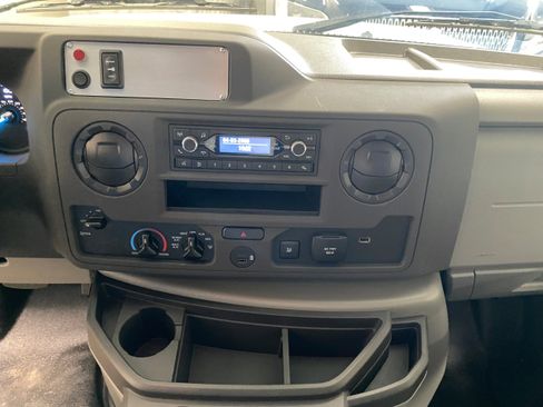 New 2026 Ford E-450 and Econoline 450 Super Duty w/ Power Equipment Group image 22