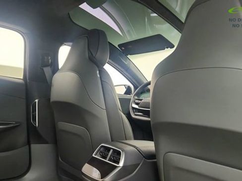 Used 2024 Lucid Air Touring AWD/4WD image 27