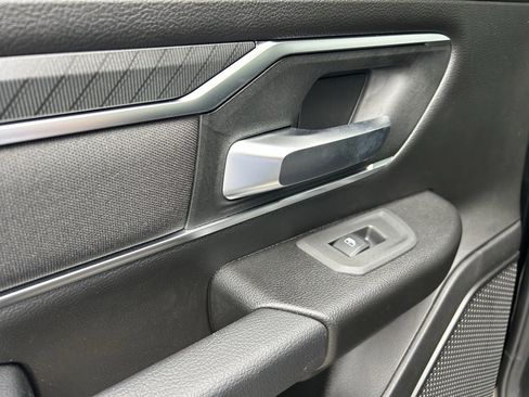 New 2026 RAM 1500 4x4 Crew Cab image 28