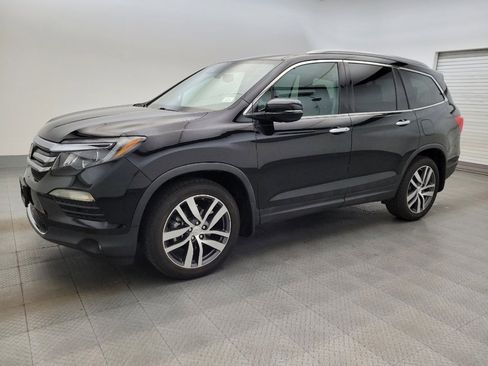Used 2017 Honda Pilot Elite image 2