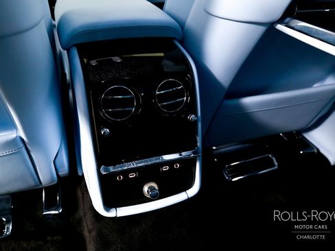 New 2027 Rolls-Royce Phantom Sedan RWD image 23