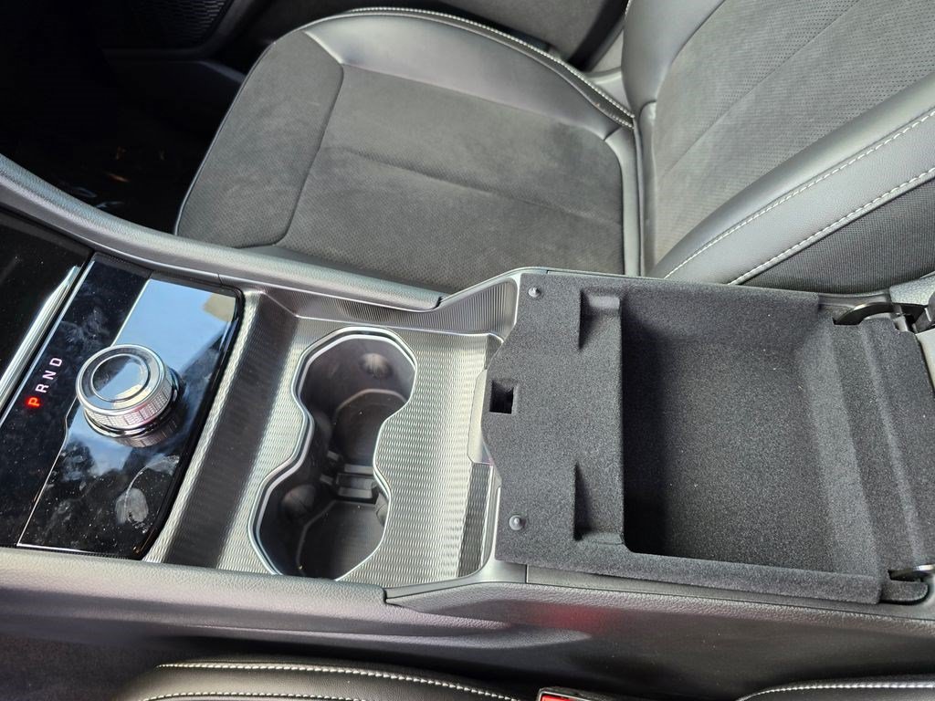 New 2025 Jeep Grand Cherokee Altitude RWD image 24