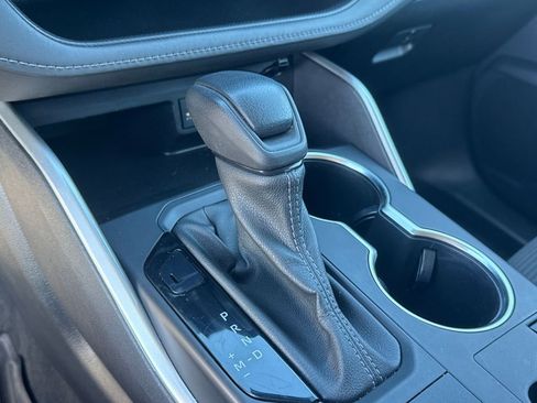 Used 2023 Toyota Highlander L image 17