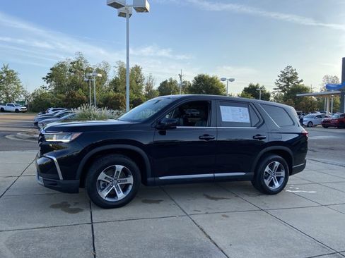 Used 2025 Honda Pilot EX-L image 5