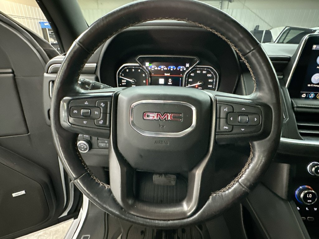 Used 2021 GMC Yukon AT4 w/ AT4 Premium Plus Package AWD/4WD image 18