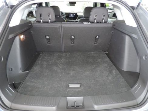 Used 2026 Chevrolet Trax LS w/ LS Convenience Package FWD image 19