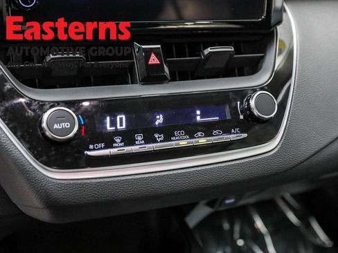Used 2023 Toyota Corolla LE image 19