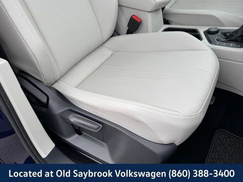 Used 2022 Volkswagen Tiguan SE w/ Panoramic Sunroof Package AWD/4WD image 28