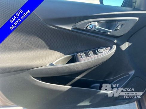 Used 2018 Chevrolet Malibu LT image 11