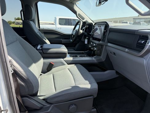Used 2024 Ford F150 XLT w/ Mobile Office Package image 10