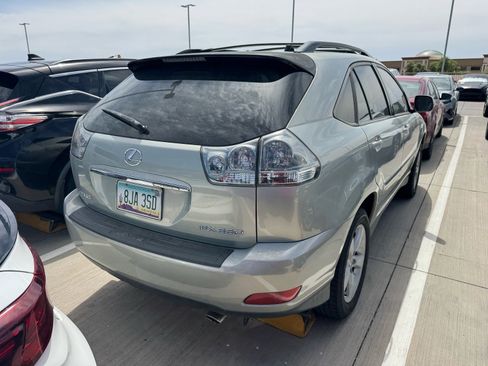 Used 2006 Lexus RX 330 FWD image 4