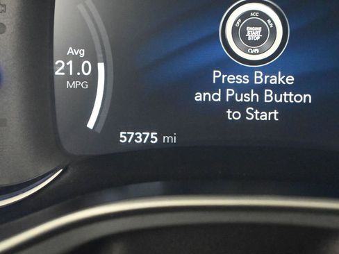 Used 2024 Chrysler Pacifica Select image 36