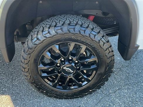 New 2026 Chevrolet Silverado 2500 LTZ w/ Trail Boss Package image 9