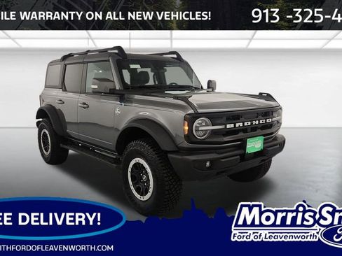 New 2024 Ford Bronco Outer Banks w/ Sasquatch Package image 1