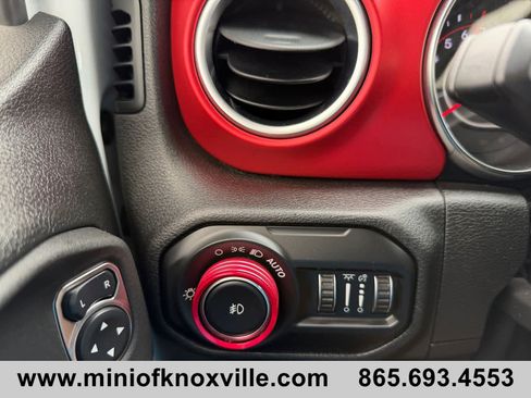 Used 2021 Jeep Wrangler Unlimited Rubicon AWD/4WD image 27