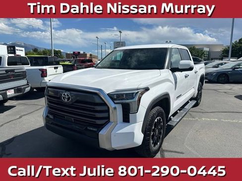 Used 2025 Toyota Tundra Limited AWD/4WD image 5