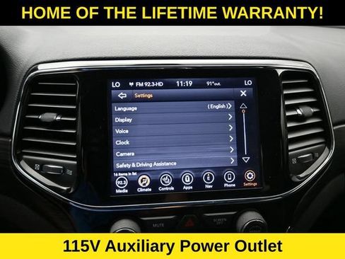 Used 2020 Jeep Grand Cherokee Altitude AWD/4WD image 29