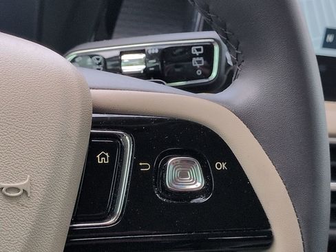 Certified 2024 Lincoln Corsair FWD image 25