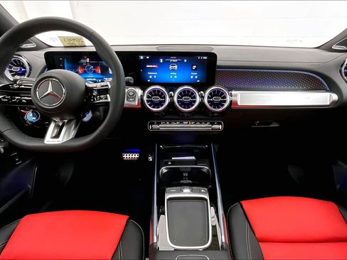 New 2026 Mercedes-Benz GLB 35 AMG 4MATIC image 4