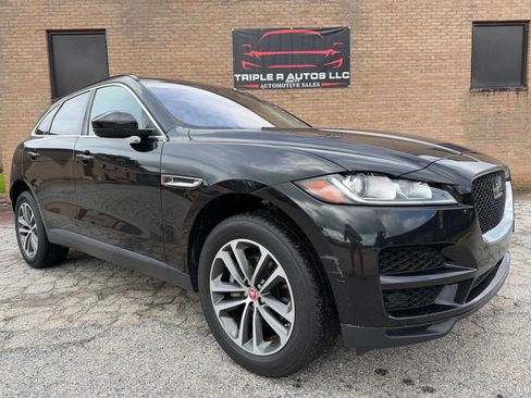 Used 2019 Jaguar F-PACE Premium AWD/4WD image 2