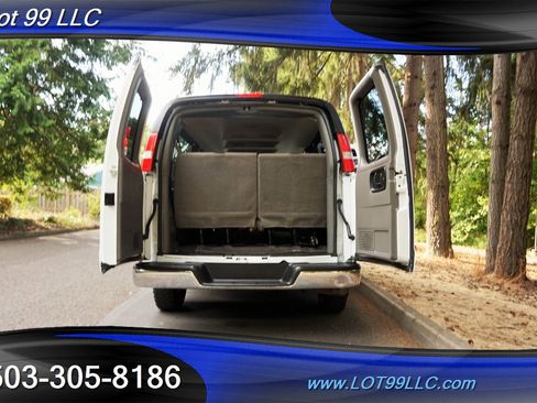 Used 2017 Chevrolet Express 3500 LT w/ LT Preferred Equipment Group image 28