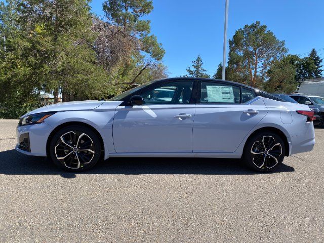 New 2026 Nissan Altima 2.5 SR AWD/4WD image 2