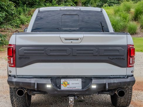 Used 2017 Ford F150 Raptor w/ Equipment Group 802A Luxury AWD/4WD image 4