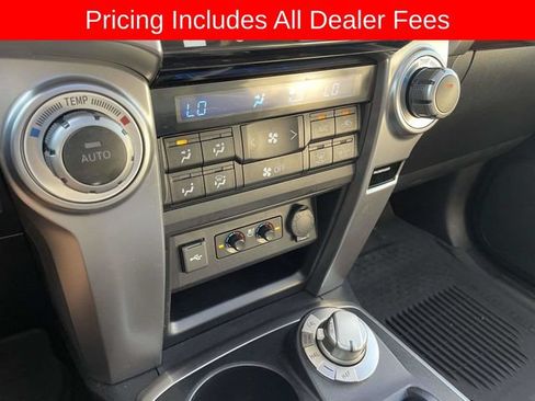 Used 2024 Toyota 4Runner Limited AWD/4WD image 33