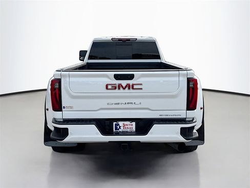Used 2025 GMC Sierra 3500 Denali w/ Denali Reserve Package image 6