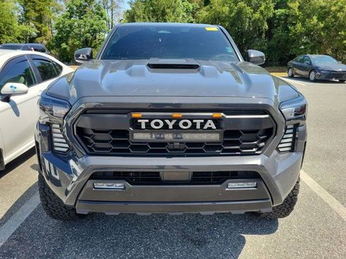 Used 2024 Toyota Tacoma TRD Sport w/ TRD Sport Upgrade Package AWD/4WD image 9